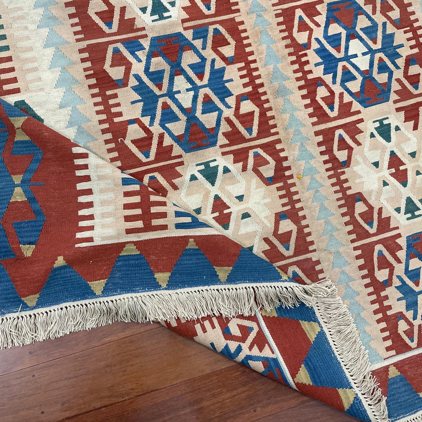 Tapete Kilim 360 x 250