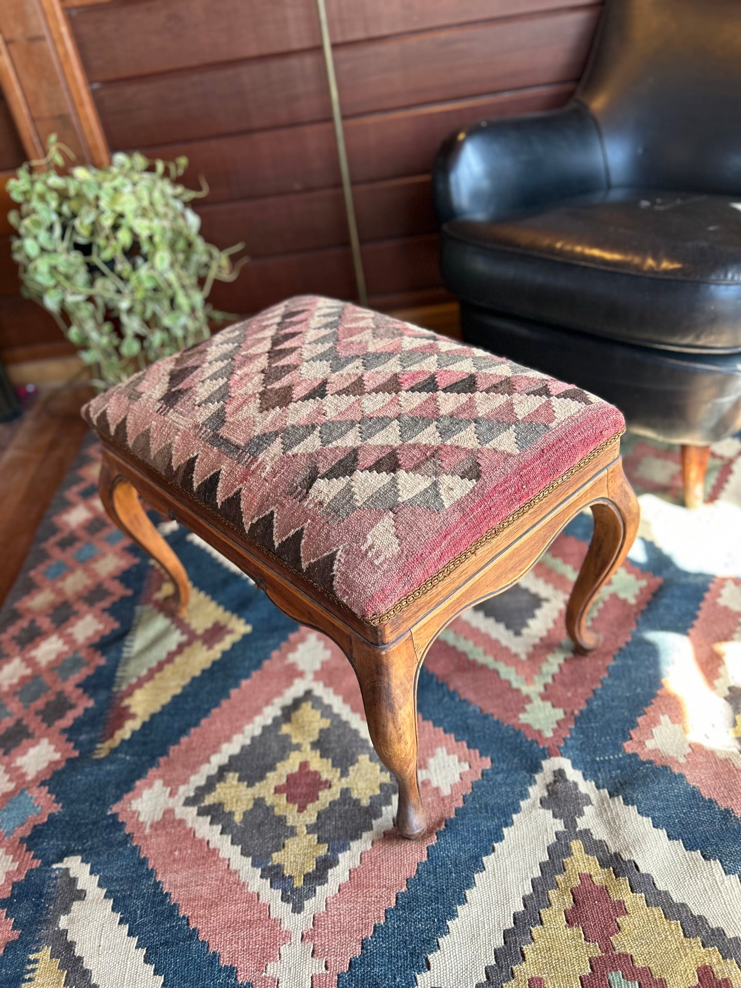 Banqueta Kilim Afegão