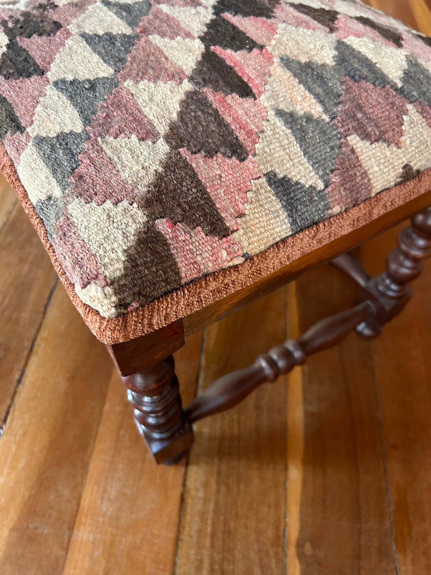 Banquetinha Kilim