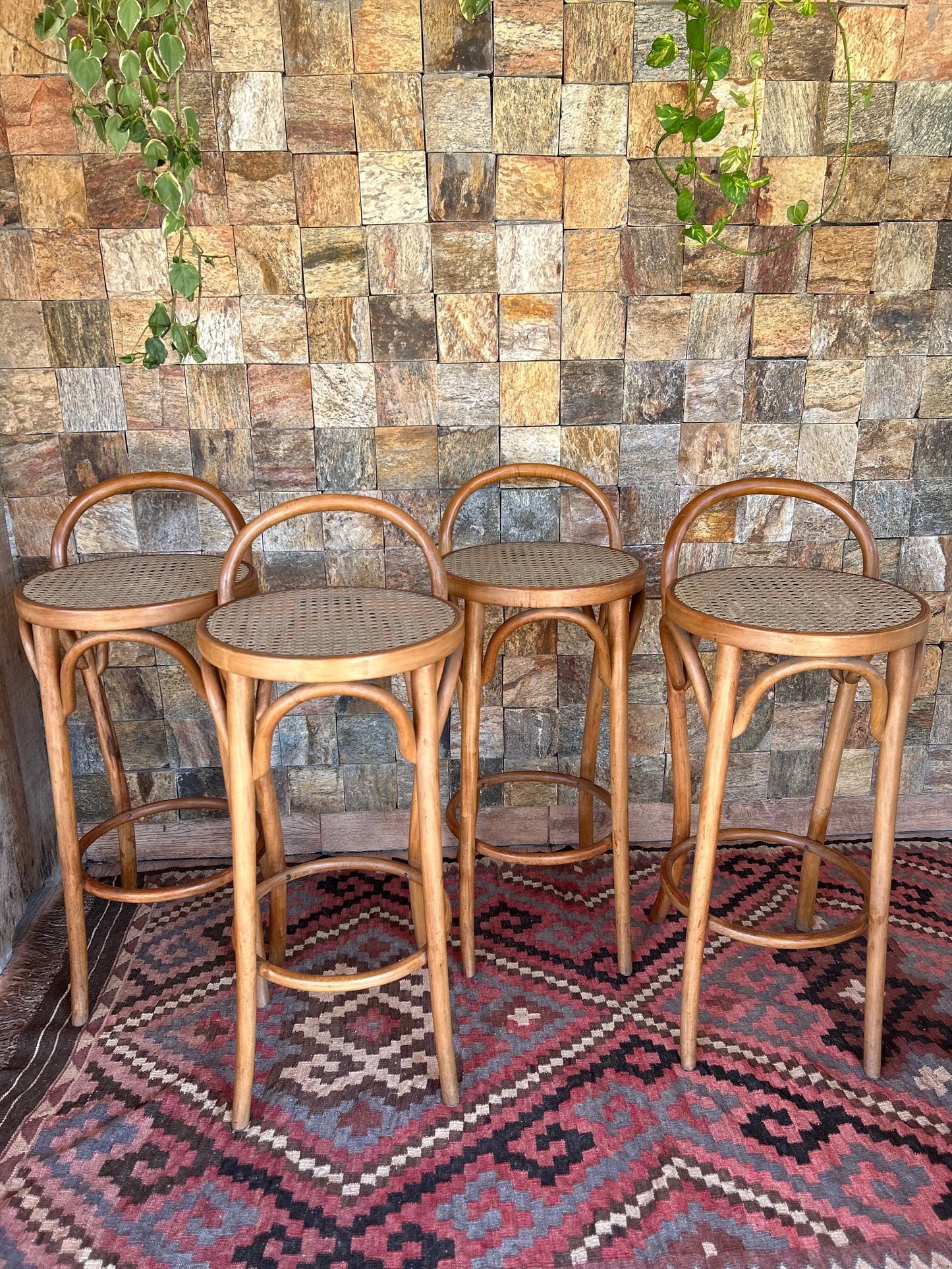 Par de Banquetas Thonet